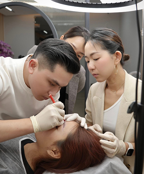 KHÓA HỌC PHUN XĂM CHUYÊN NGHIỆP – HỌC VIỆN FEATHERBROWS